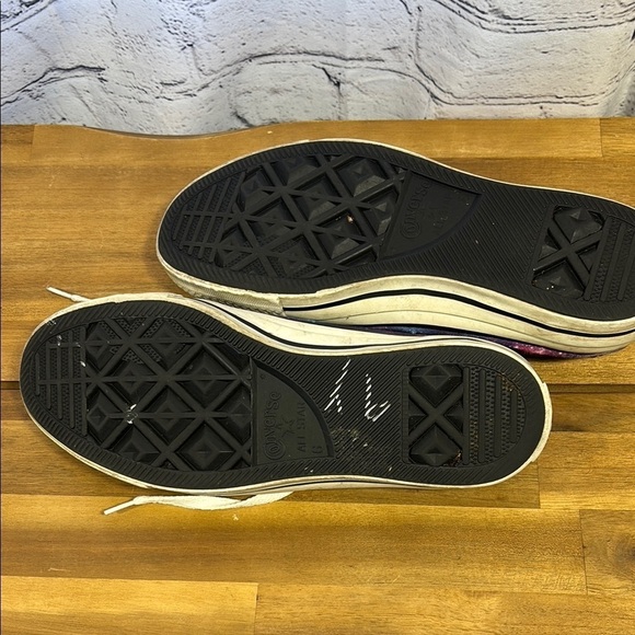 Galaxy Pattern Low-Top Sneakers - Picture 7 of 7